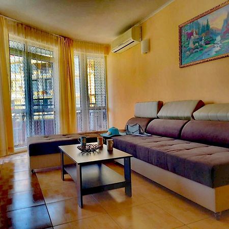 Central Plaza Apartment Sunny Beach Buitenkant foto